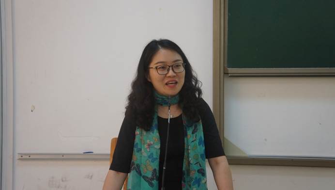 说明: D:\李子丹\新闻和照片\2019\党政\7.8期末总结(陈建平讲座)\111.JPG